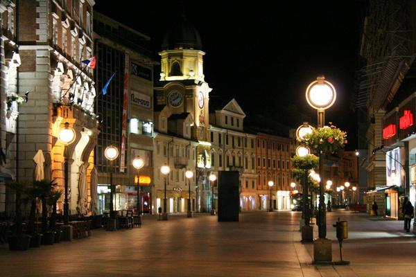 Happy Hostel Rijeka Exterior photo